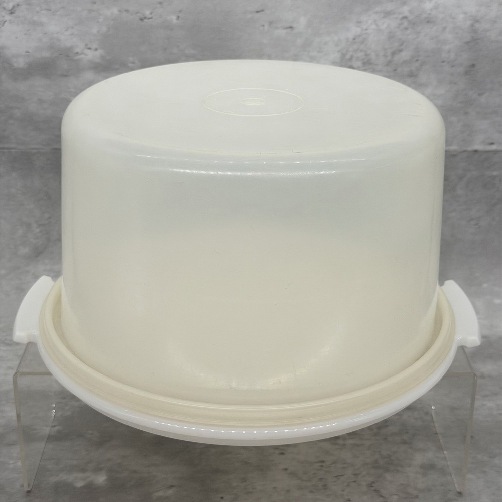 Vintage Tupperware Cake Saver #683 And #684 Carrier Taker Keeper White